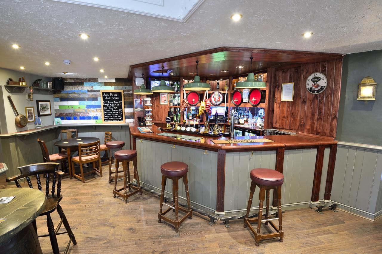 The George Hotel Crewkerne Zewnętrze zdjęcie