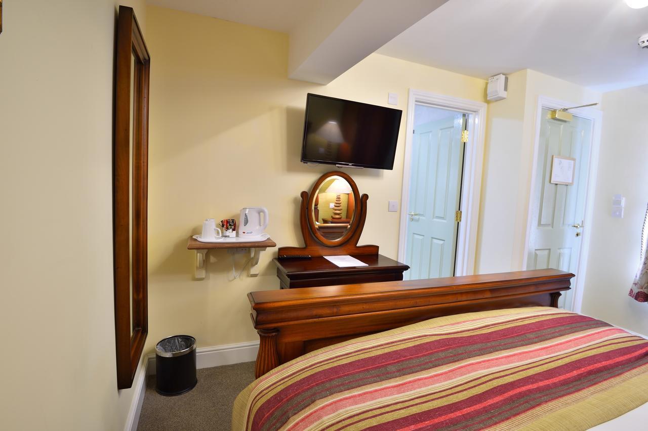 The George Hotel Crewkerne Zewnętrze zdjęcie